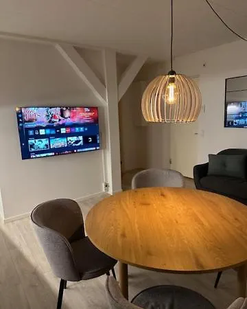 11f 1 Th * 瓦埃勒